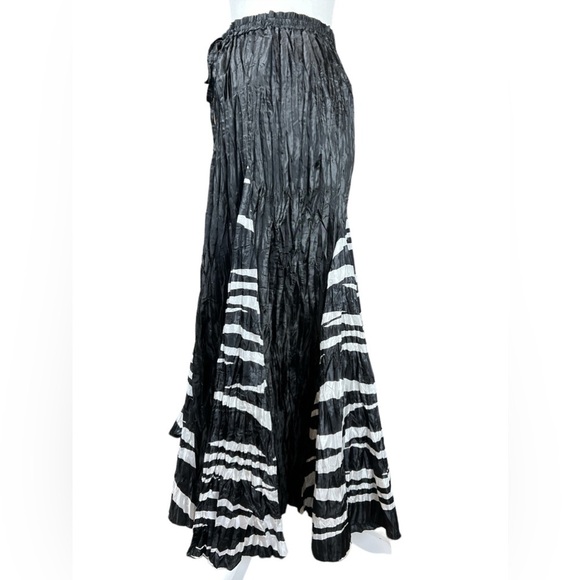 Pleats Collection Zebra Crinkle Maxi Skirt Set Large Y2K Jungle Artsy Bold - Picture 8 of 12